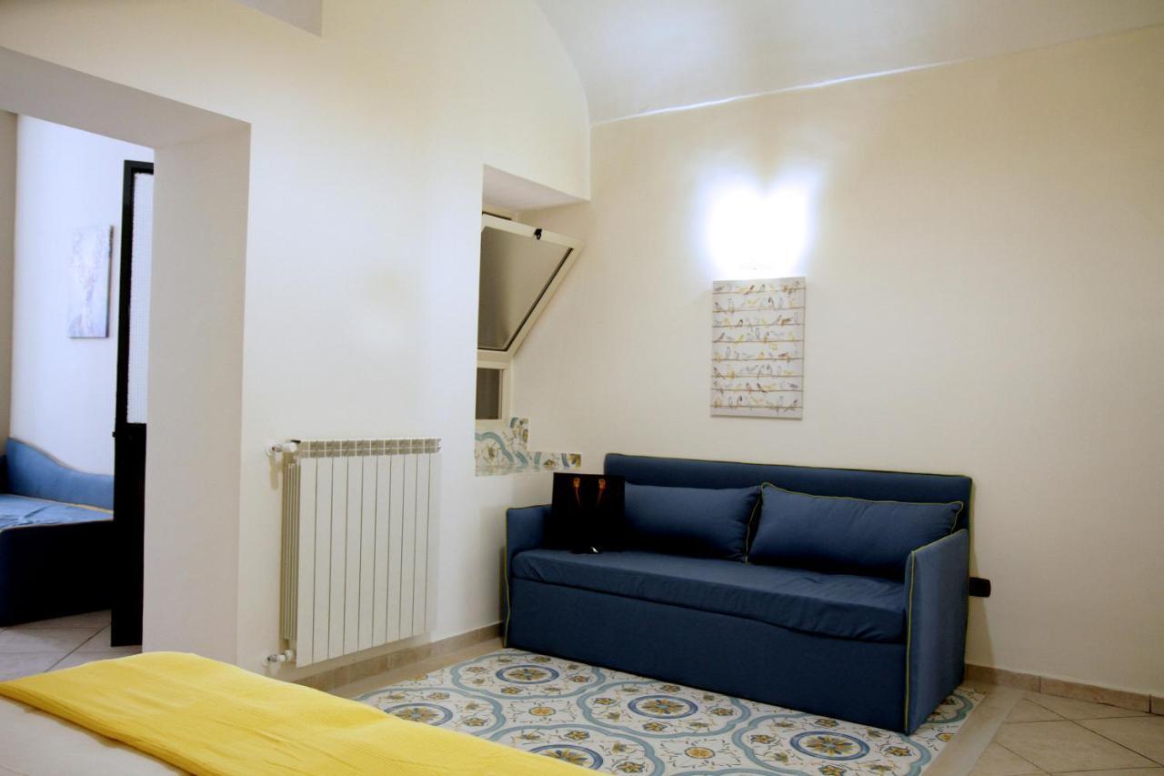 Giulia'S House Apartments SantʼAntonio Abate Esterno foto